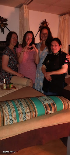 Client relaxing at Makis Massage